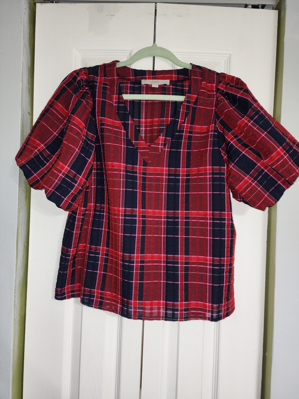 LOFT Red and Navy Plaid V-Neck Puff Sleeve Blouse XS
